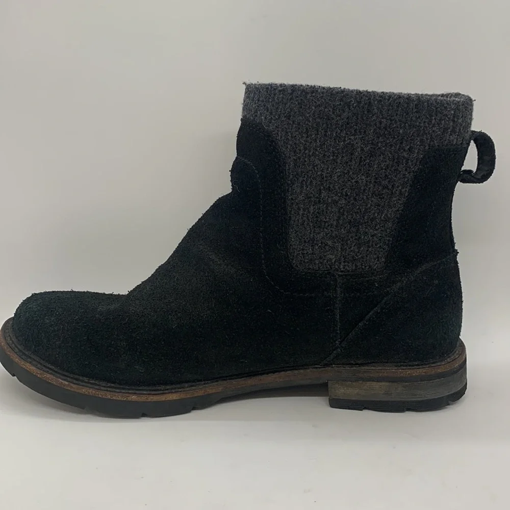 L.L. Bean *Flaw East Point Chelsea Suede Boot Black (8 1/2 Medium) Winter Snow